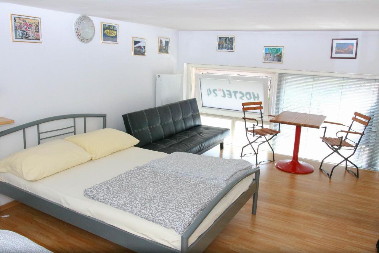 Basic Triple Room