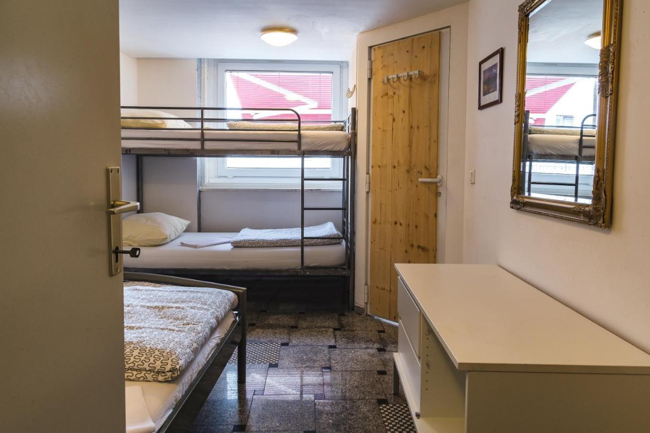Quadruple Room Private Bathroom